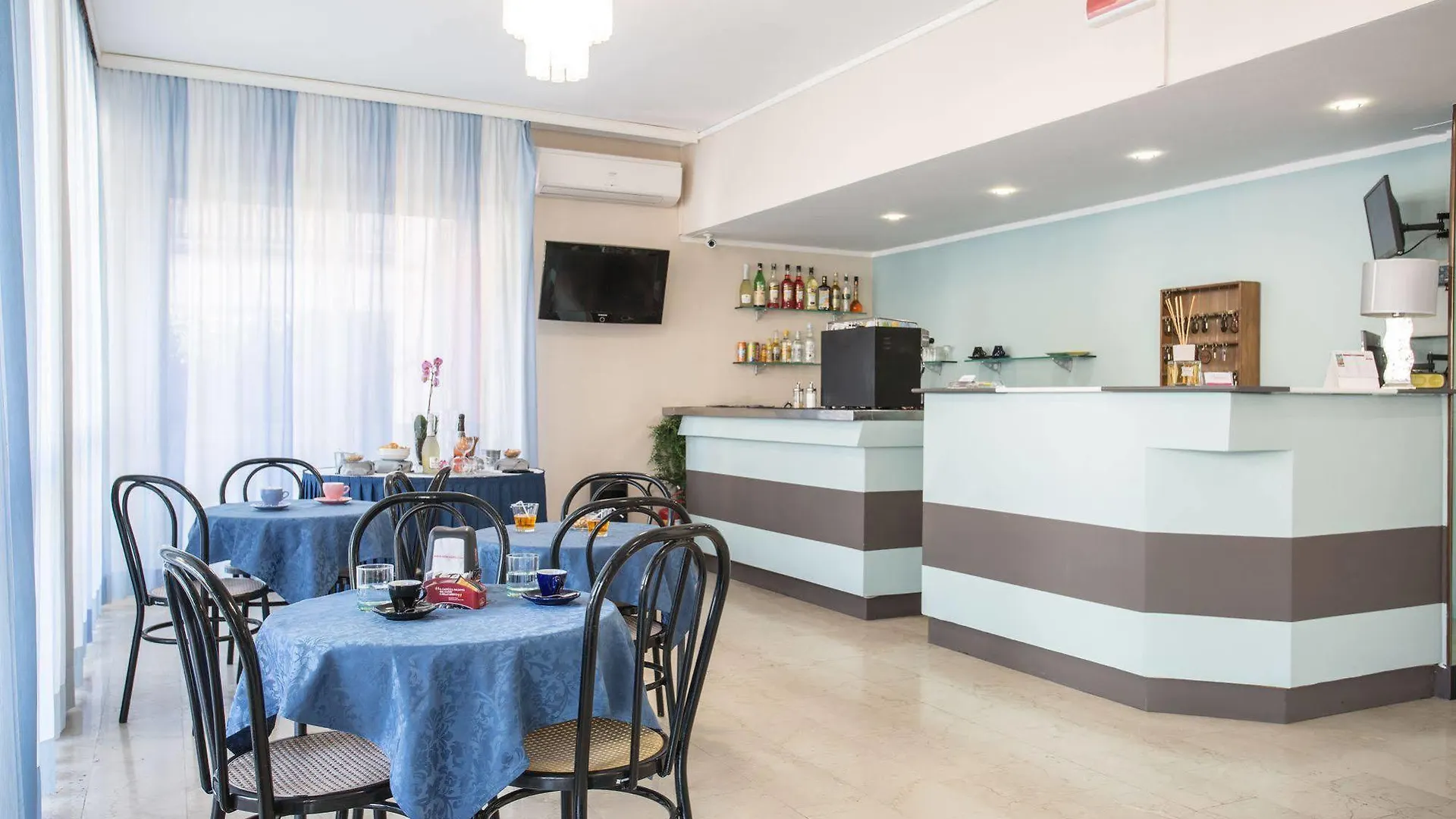 Hotel Cimarosa Riccione 2*,