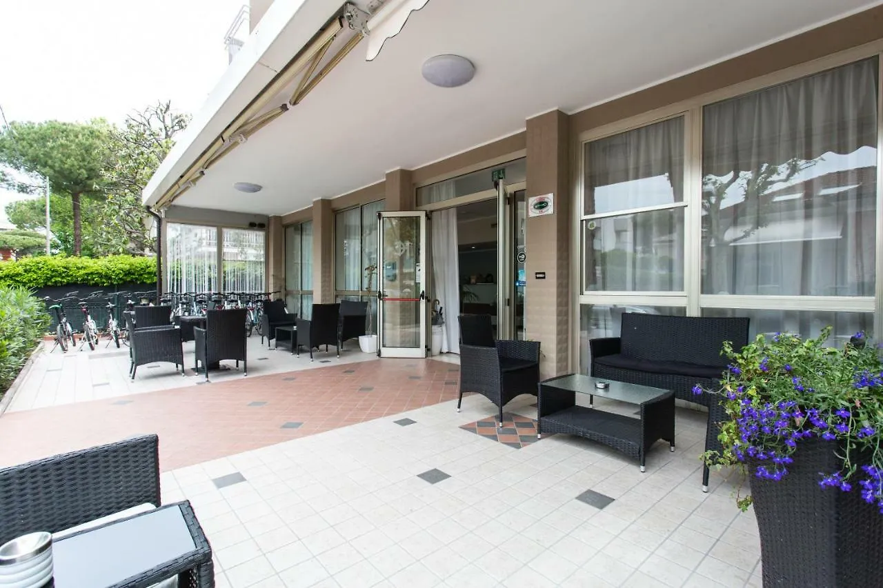 Hotel Cimarosa Riccione 2*,  Italië